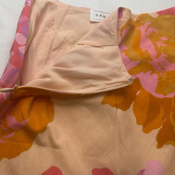 SABO FLORAL PUFF SLEEVE SKIRT AND TOP NEW WHIT OUT TAGS - Picture 8 of 15